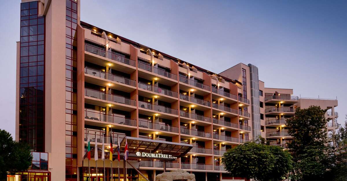 Een foto van de buitenkant van Apollo Spa Resort