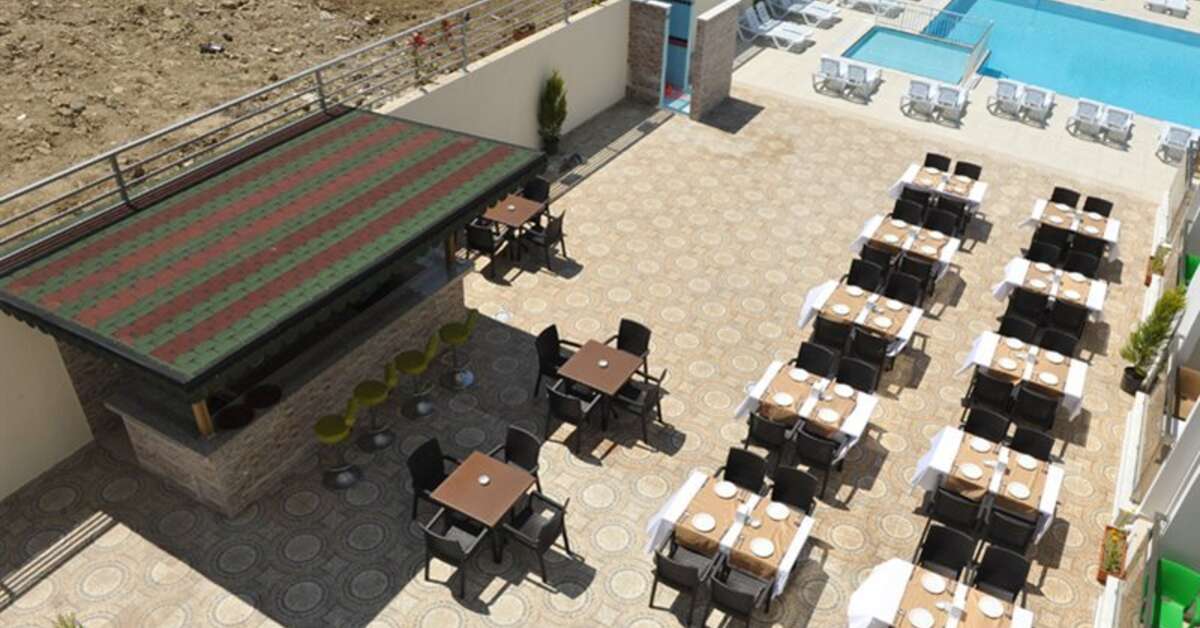 Ein Foto A Hotel Side