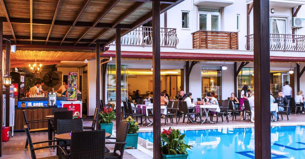 Ein Foto vom Pool im Oba Time Hotel