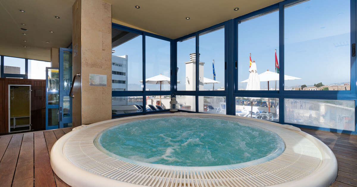 Ein Foto Hotel MS Maestranza