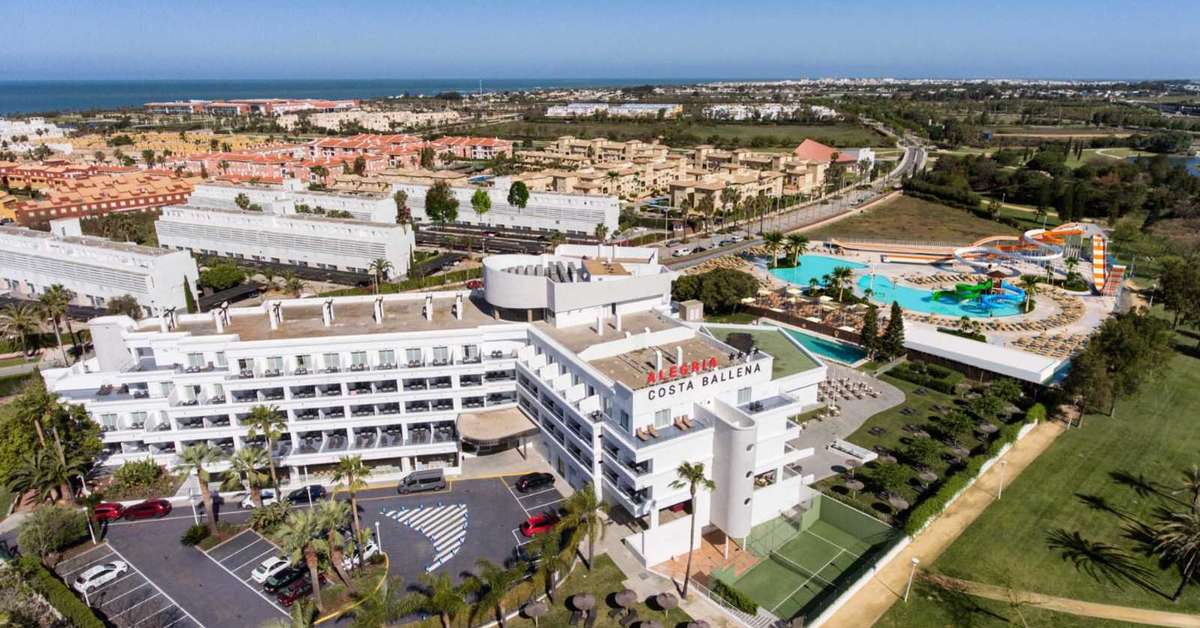 Een foto van de buitenkant van Alegria Costa Ballena
