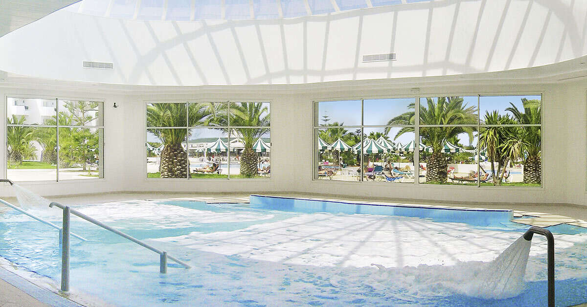 Een foto van het zwembad bij One resort El Mansour