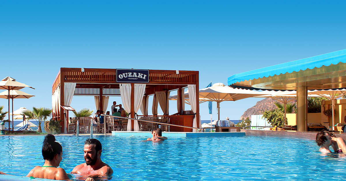 Een foto van het zwembad bij Thalassa Beach Resort