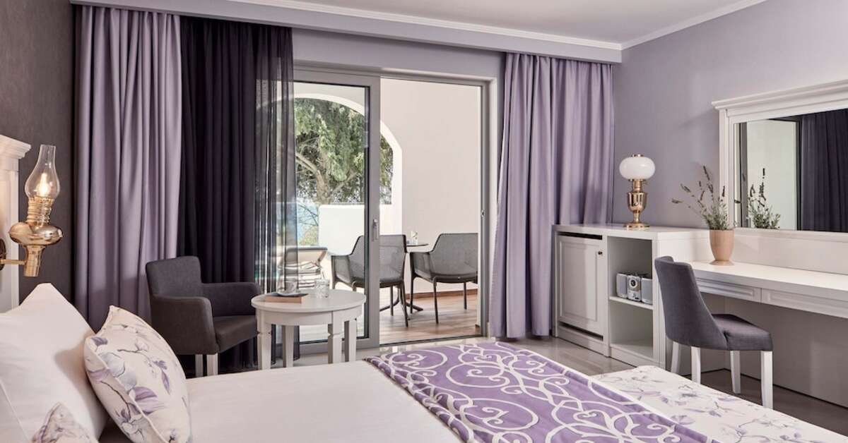 Ein Foto Esperos Village Blue & Spa