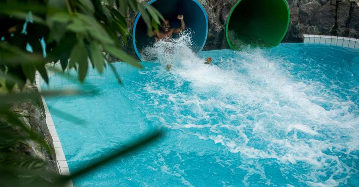 Een foto van het zwembad bij Center Parcs De Haan