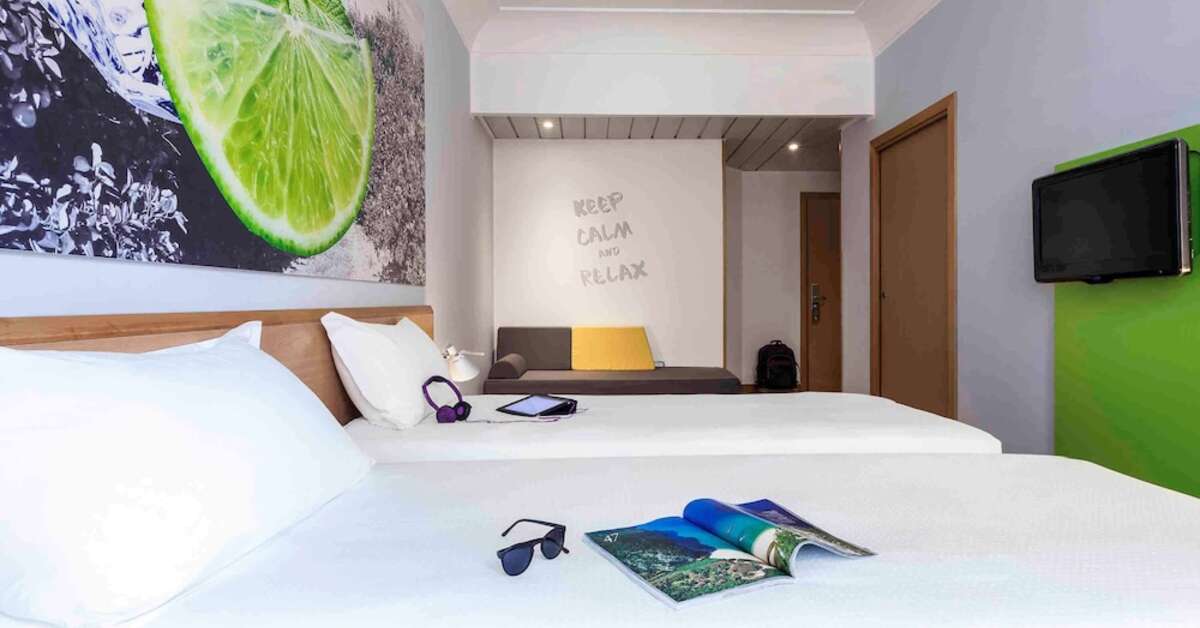 Ein Foto Ibis Styles Napoli Garibaldi