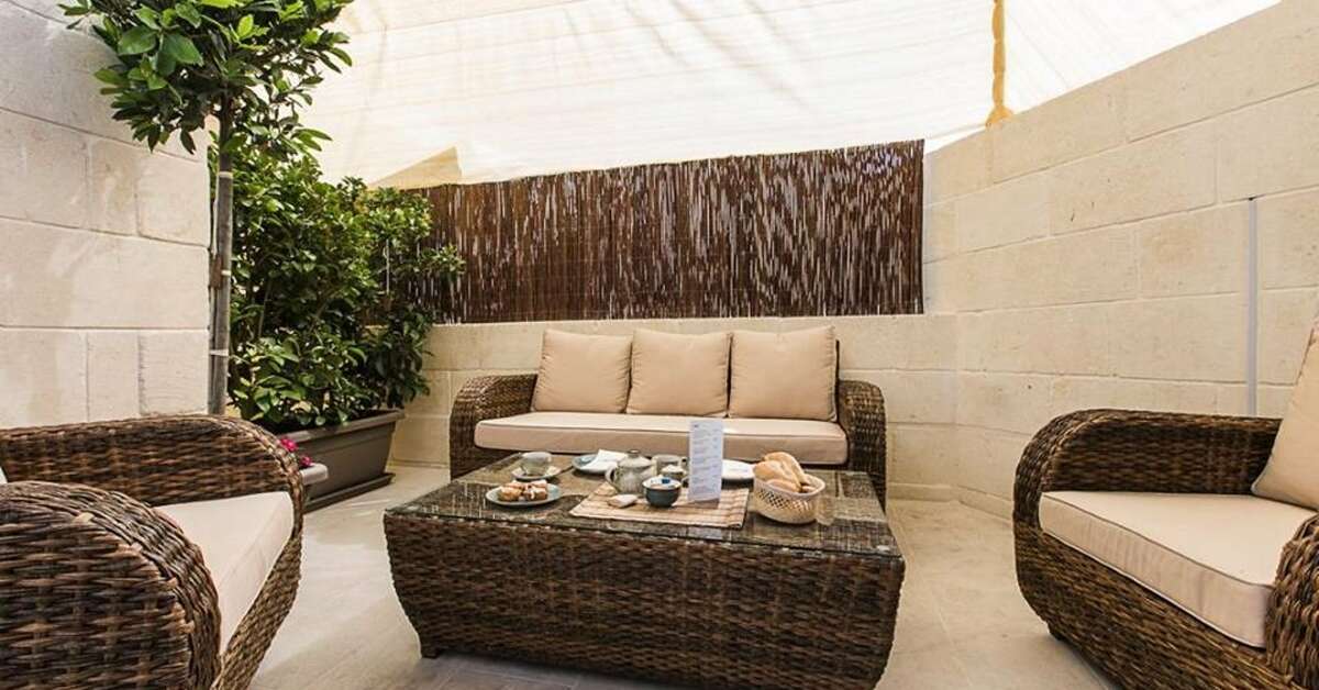 Een foto van het terras bij Murella Living