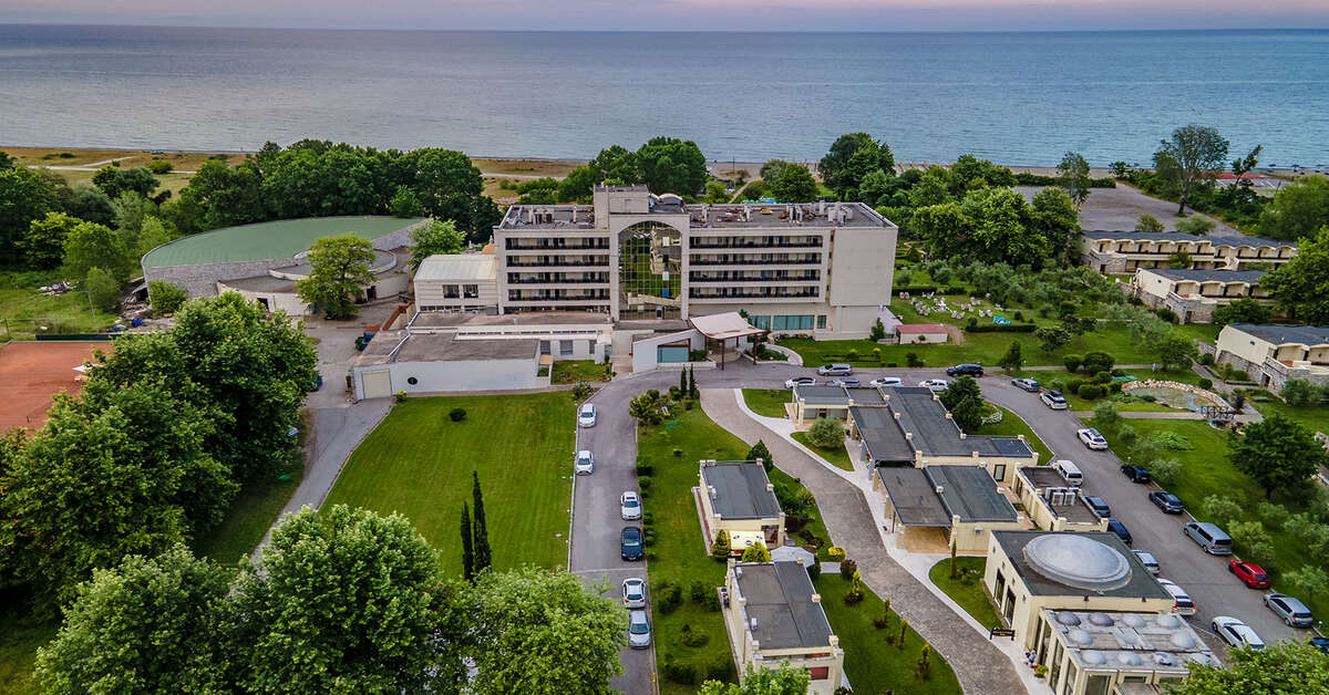 Een foto van de buitenkant van Olympian Bay Grand Resort