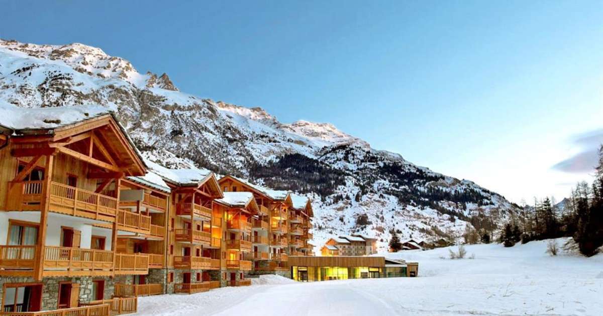 Een foto van de buitenkant van Residence Les Chalets de Flambeau