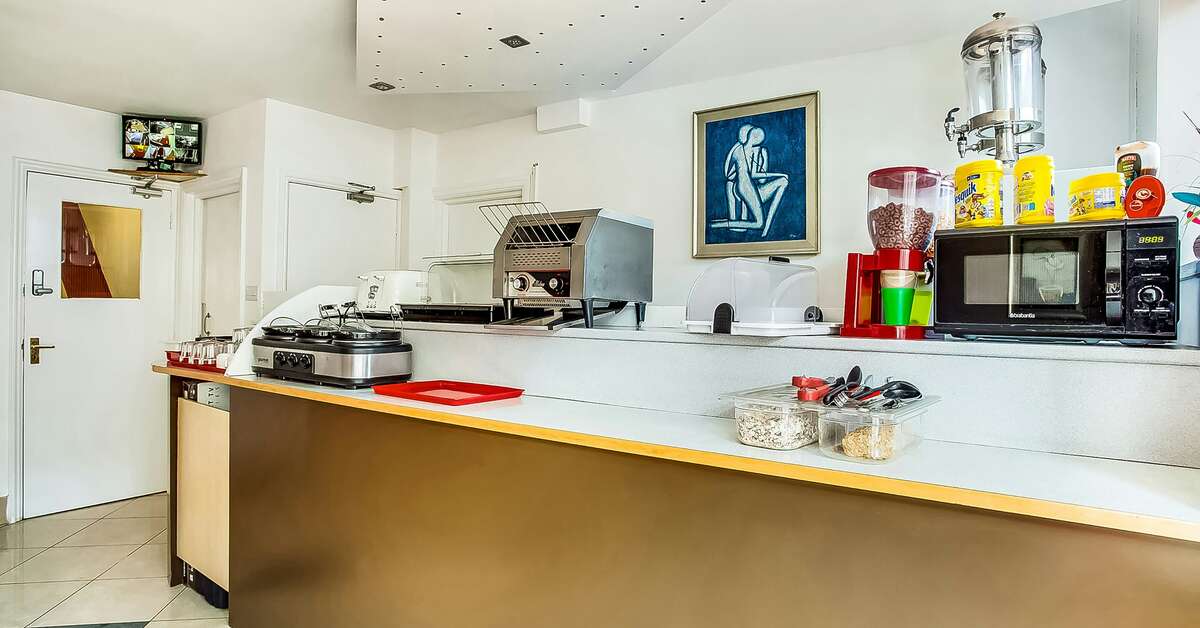 Een foto van OYO London Guest House