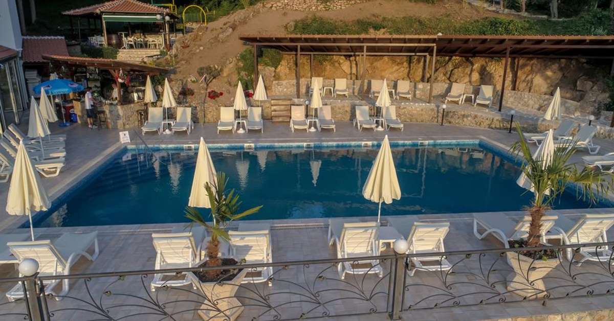 Een foto van het zwembad bij Hotel Tino Sveti Stefan