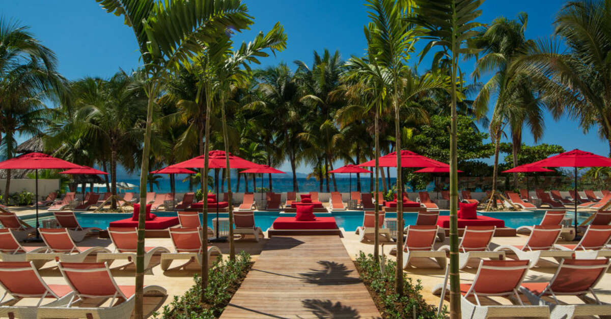 Een foto van het zwembad bij S Hotel Jamaica