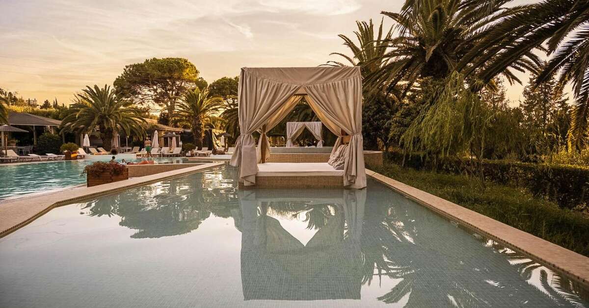 Een foto van het zwembad bij Art Hotel Debono
