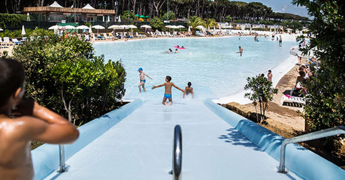 Een foto van het zwembad bij Camping Village Fabulous