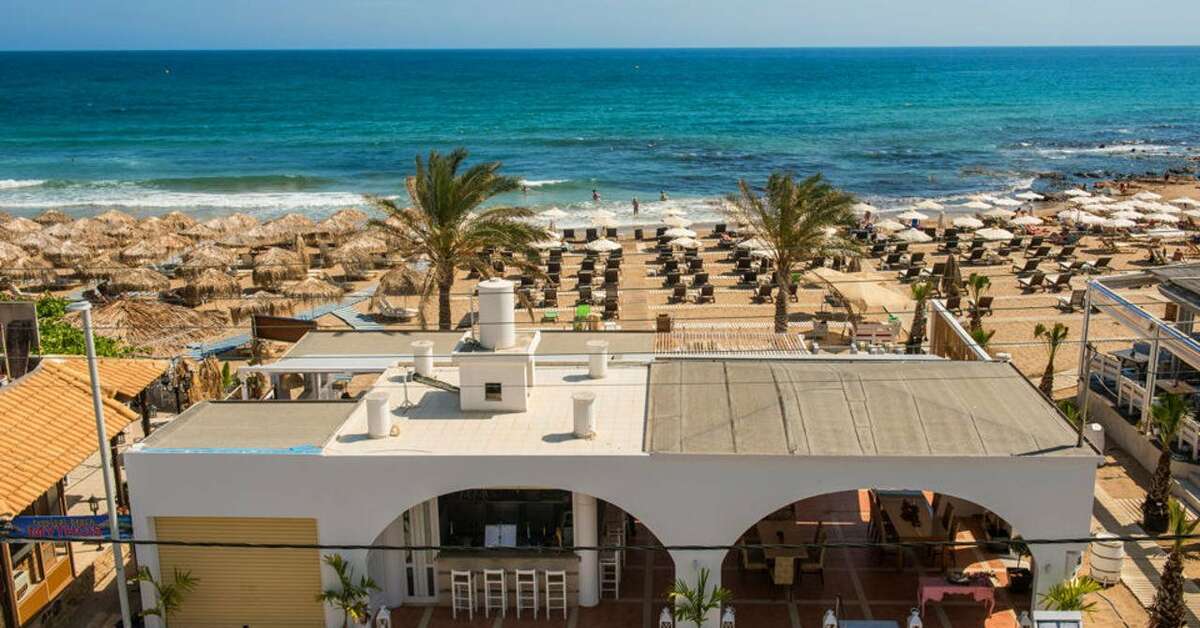 Een foto van de buitenkant van Hotel Smaragdine Beach