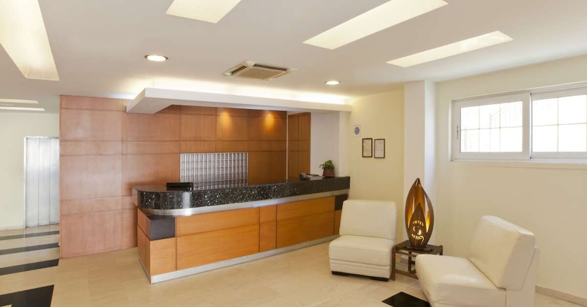 Een foto van het interieur van Hotel Africa