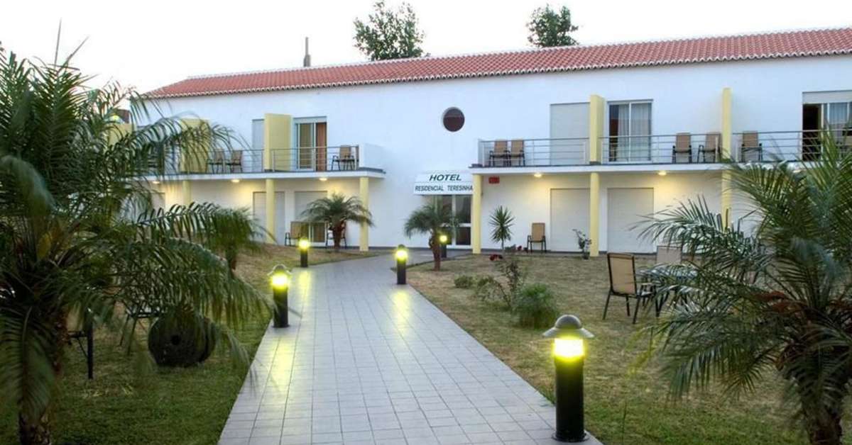 Een foto van de buitenkant van Residential Teresinha