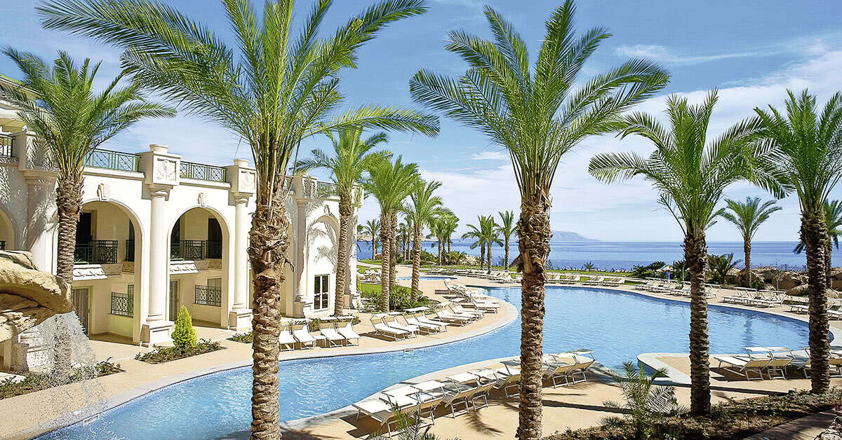 Ein Foto vom Pool im Stella di Mare Beach Hotel & Spa