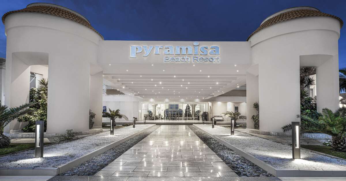Een foto van de buitenkant van Pyramisa Beach Resort Sahl Hasheesh