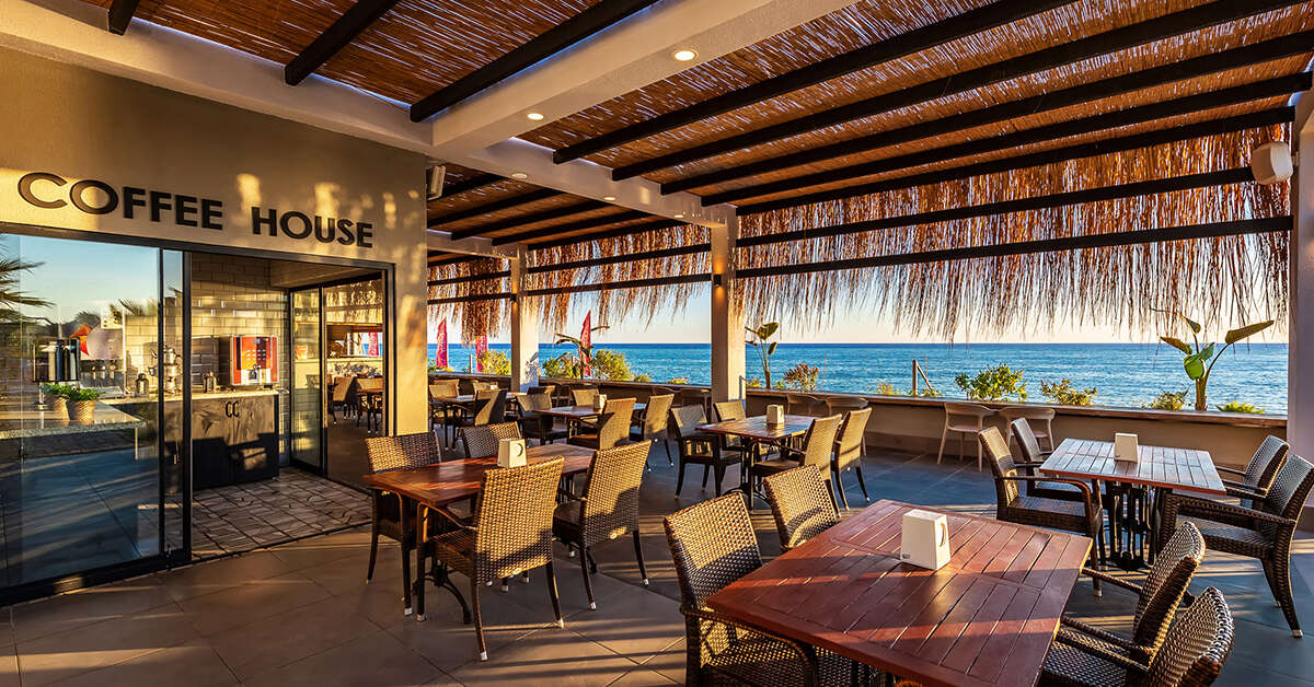 Een foto van de faciliteiten bij White City Beach Hotel