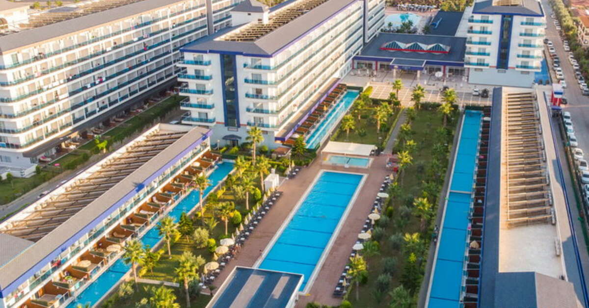Een foto van het zwembad bij Hotel Eftalia Marin