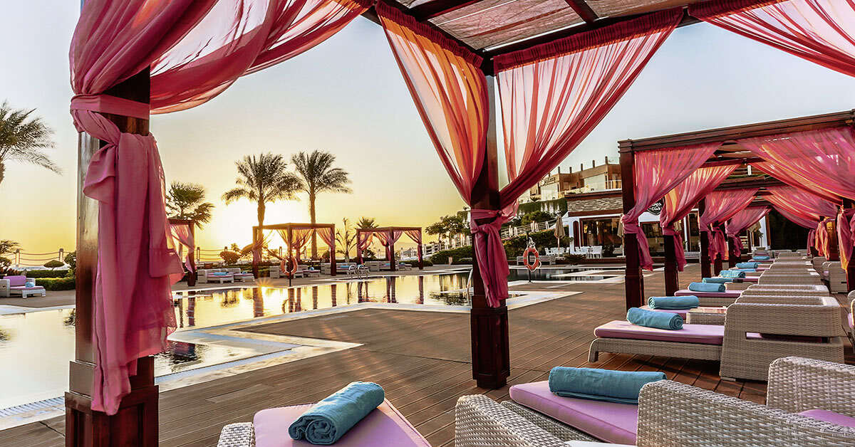 Een foto van het zwembad bij Sunrise Arabian Beach Resort