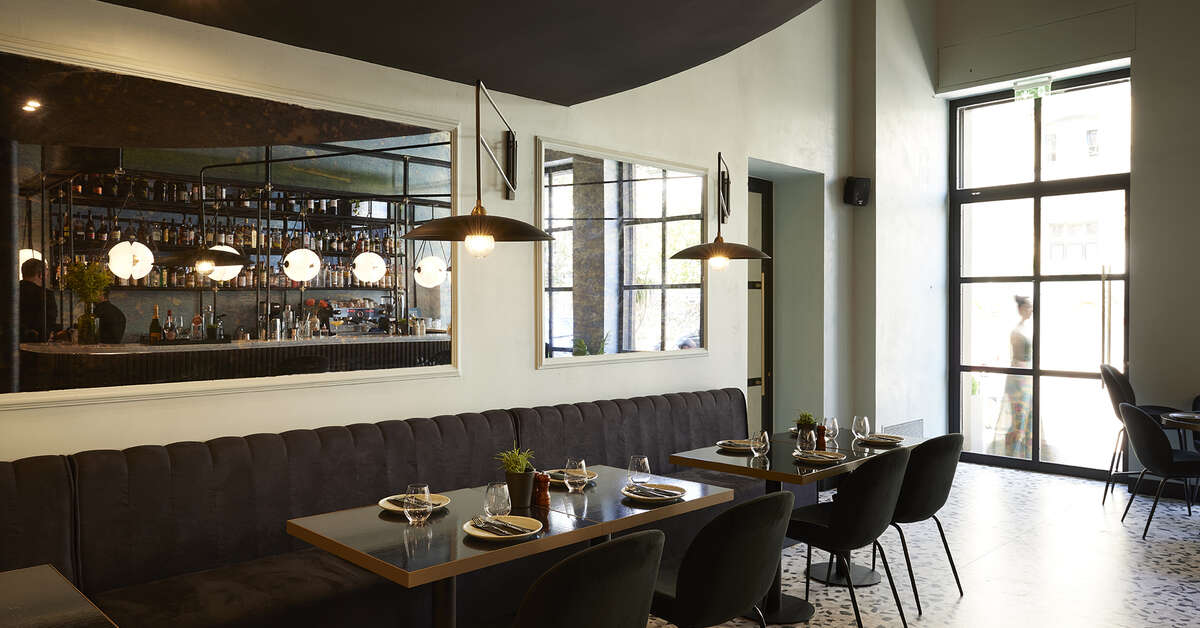 Een foto van The Port Square Hotel