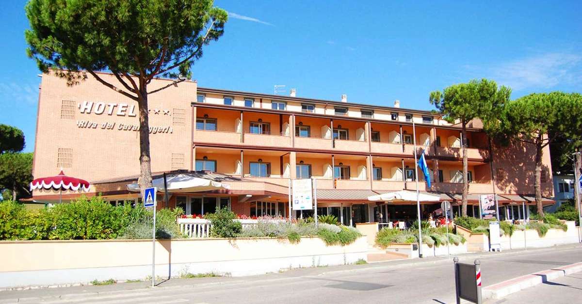 Een foto van de buitenkant van Hotel Riva dei Cavalleggeri