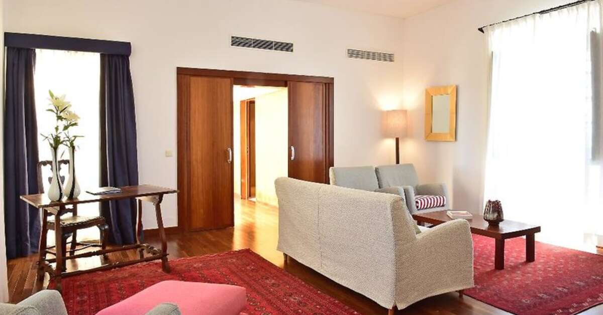 Een foto van het interieur van Pousada Castelo Alcacer Do Sal