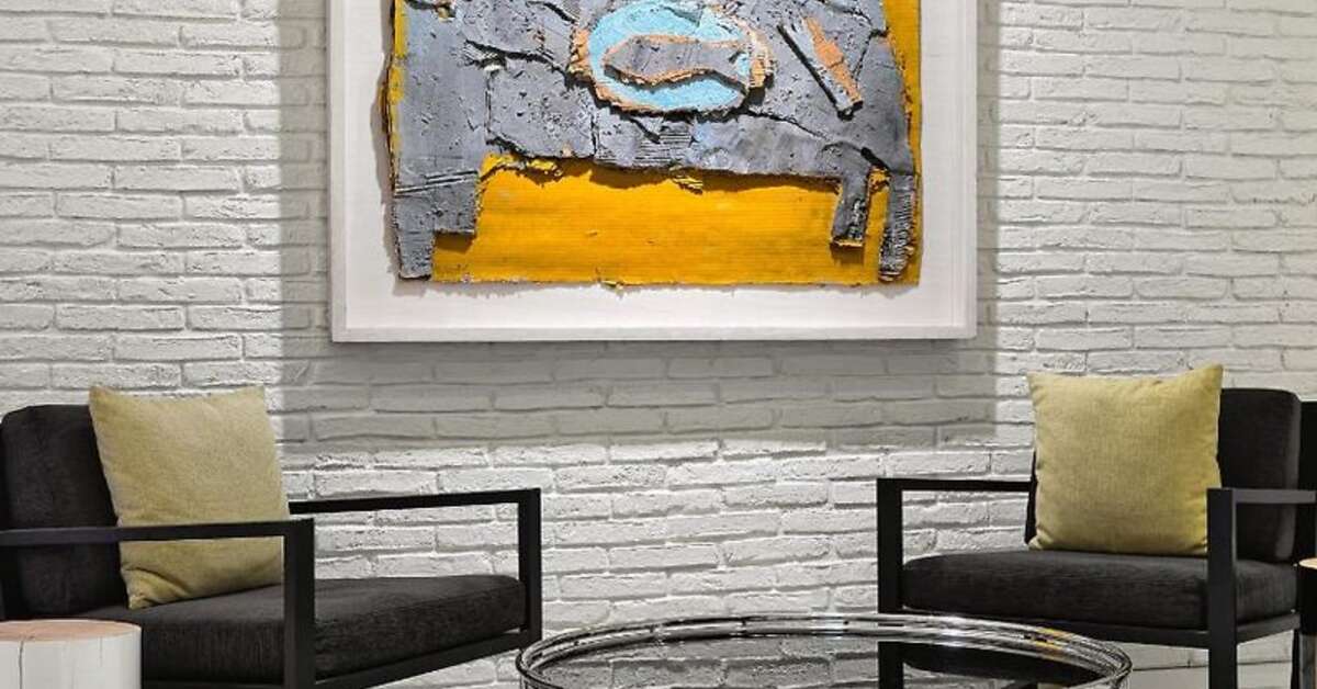 Een foto van het interieur van H10 Art Gallery