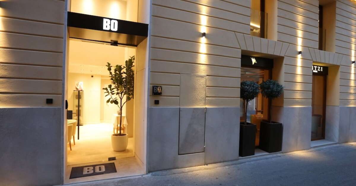 Een foto van de buitenkant van Bo Hotel