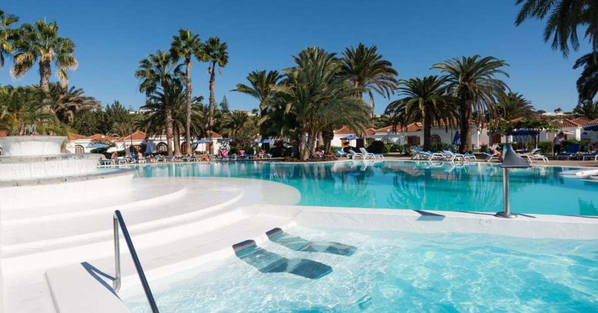 Een foto van het zwembad bij Suite Hotel Jardin Dorado