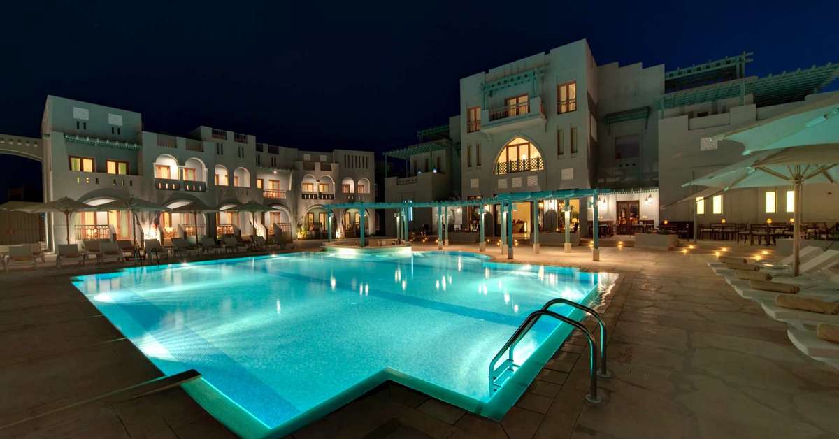 Een foto van het zwembad bij Fanadir Hotel El Gouna