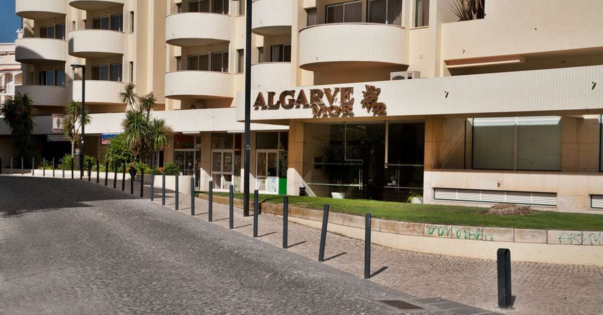 Ein Foto von der Außenansicht des Apartments Algarve Mor