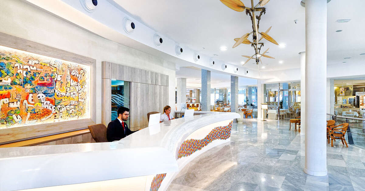 Een foto van het interieur van Bull Hotel Escorial & Spa