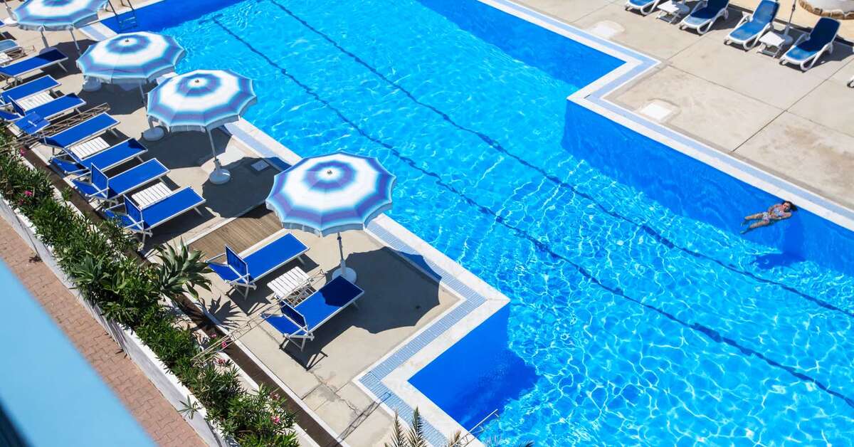 Een foto van het zwembad bij Hotel Tourist Cefalu