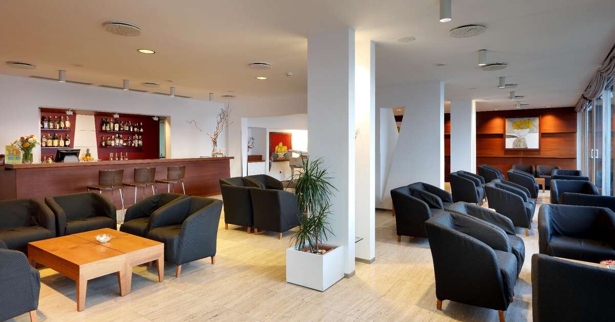 Een foto van het interieur van Eurostars Monte Tauro