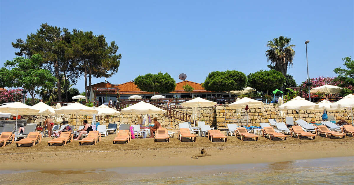 Een foto van het strand bij Clover Magic Nova Beach Hotel