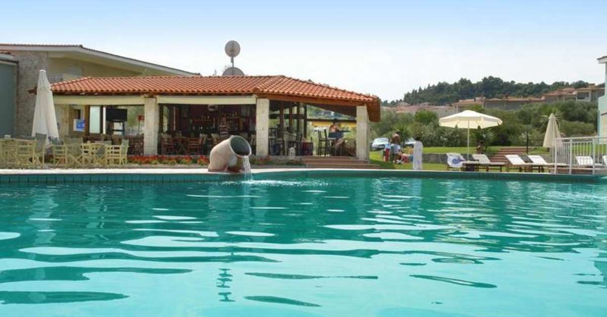 Een foto van het zwembad bij Alkion Resort