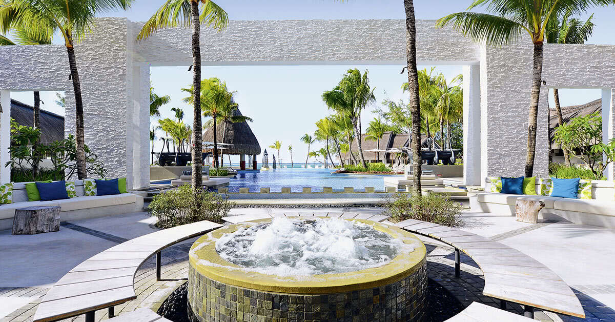 Een foto van het zwembad bij Ambre Resort & Spa