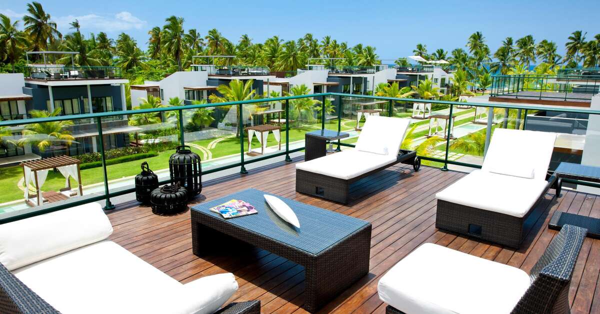 Een foto van het terras bij Sublime Samana Hotel & Residence