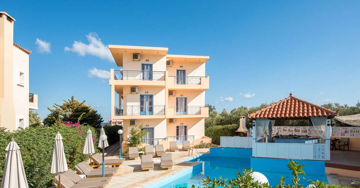 Ein Foto vom Pool im Kleanthi Apartments