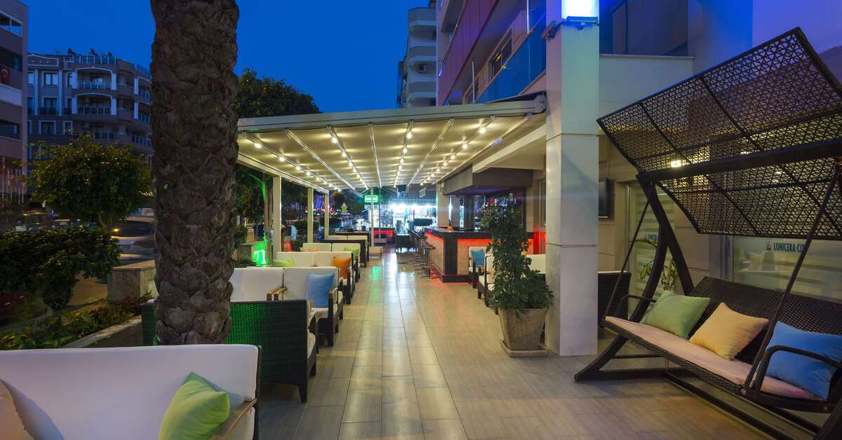 Een foto van de faciliteiten bij Lonicera City Hotel