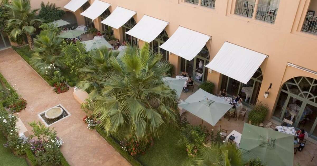 Een foto van de buitenkant van Alhambra Thalasso