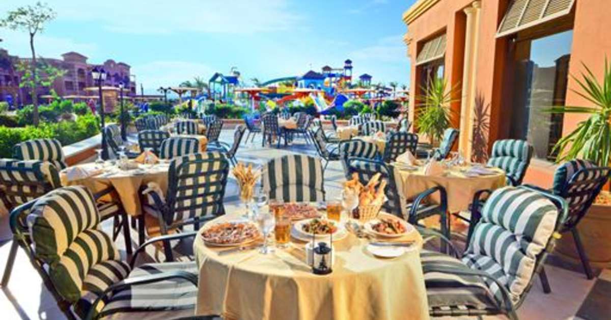 Een foto van het terras bij Charmillion Club Aquapark