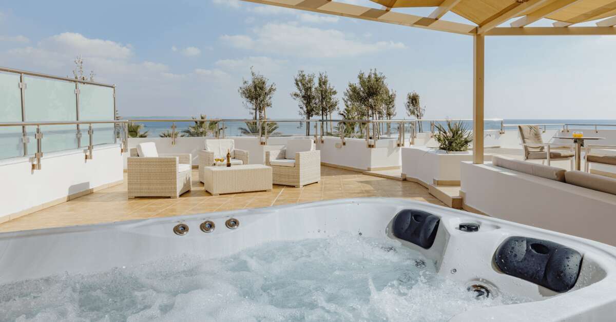 Een foto van The Golden Bay Beach Hotel