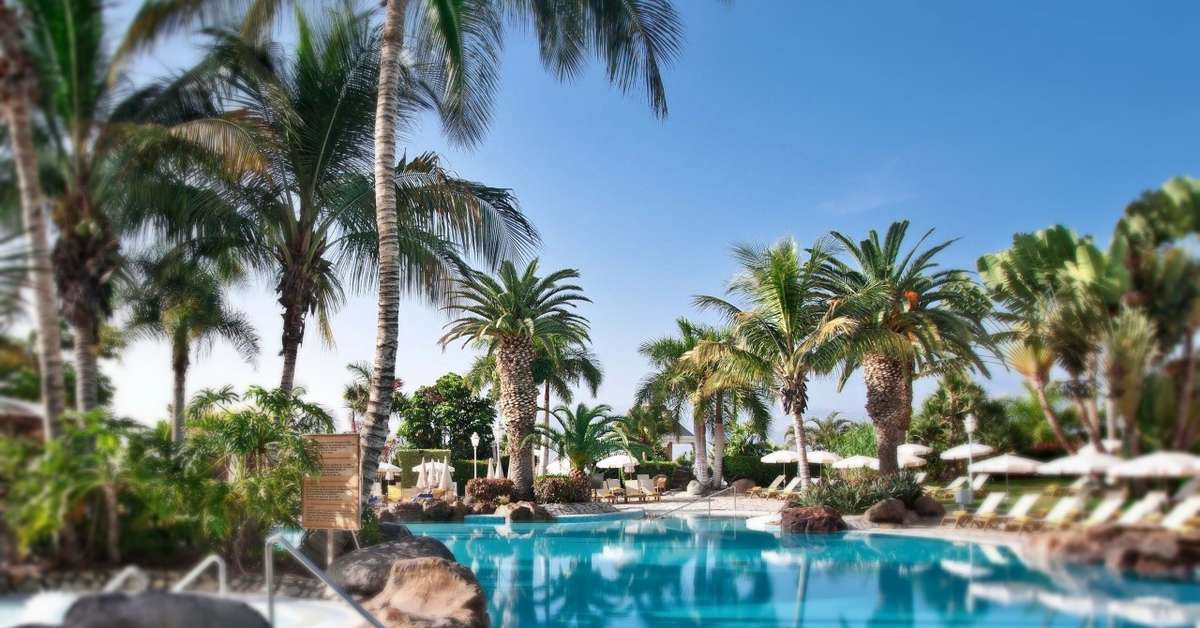 Een foto van het zwembad bij Roca Nivaria Gran Hotel