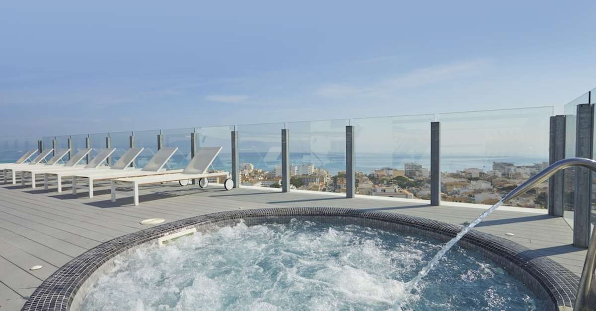 Ein Foto BG Tonga & Suites Tower Design Hotel