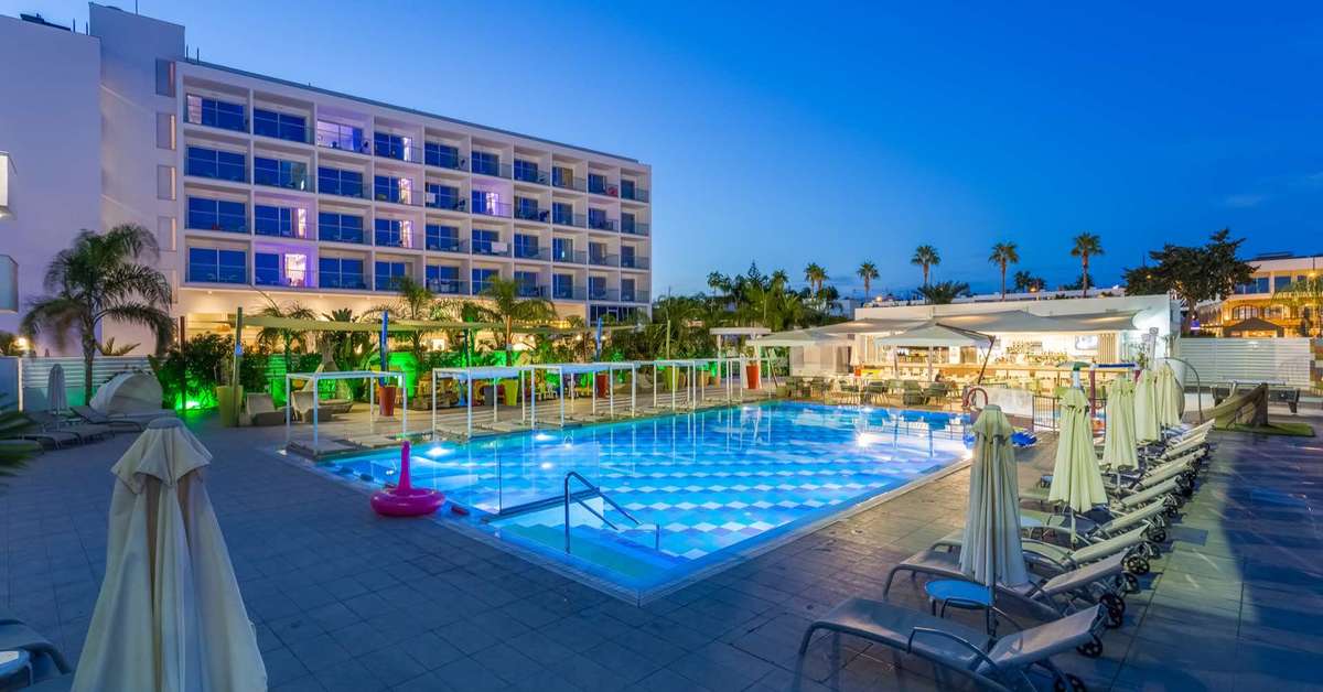 Een foto van Nicholas Color Hotel