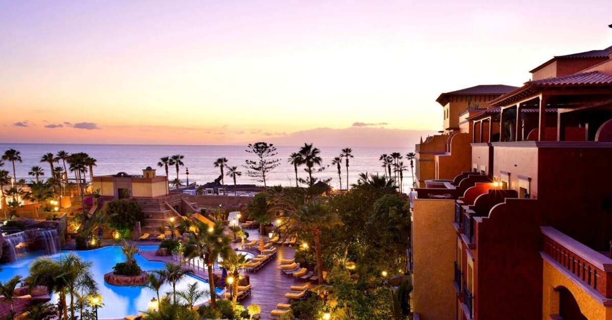Een foto van het zwembad bij Hotel Europe Villa Cortes
